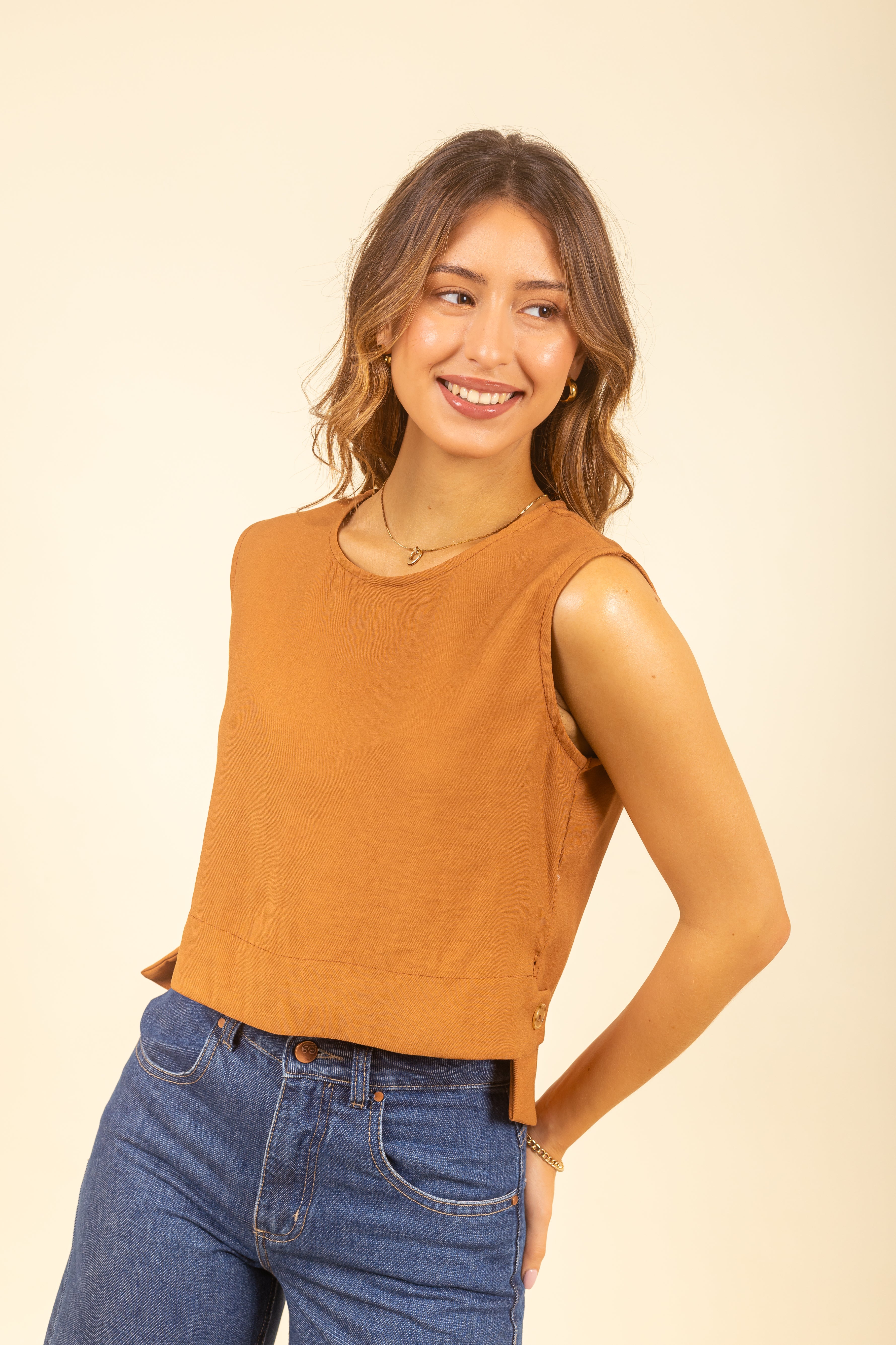 Blusa Mila Almond